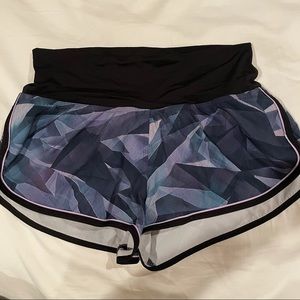 Lululemon Mid-Rise Short
